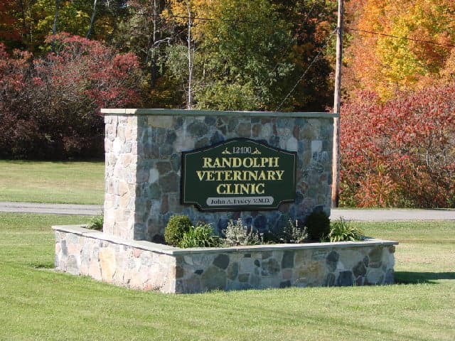 <span>Randolph Veterinary Clinic</span>
 logo